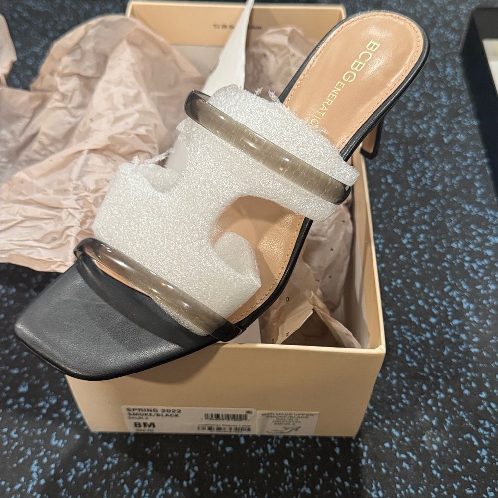 Salin Slide Sandal
BCBGeneration - Picture 2 of 3